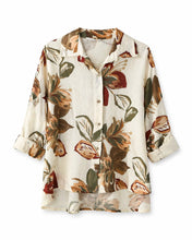 Cargar imagen en el visor de la galería, camisa 100% lino blanca con estampado de flores
