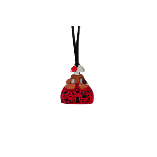 Medallon menina en resina rojo