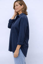 Cargar imagen en el visor de la galería, Camisa Vega

