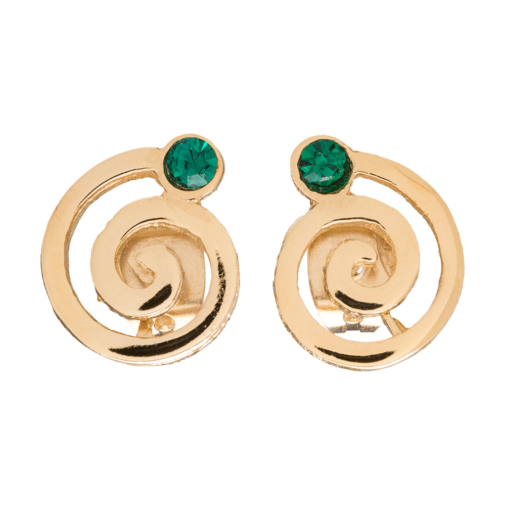 Pendientes bañados en oro de 18klt con forma de espiral acabados con un cristal en verde